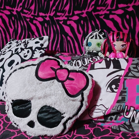 Meet your Posher, Karina - Picture 5 of 6